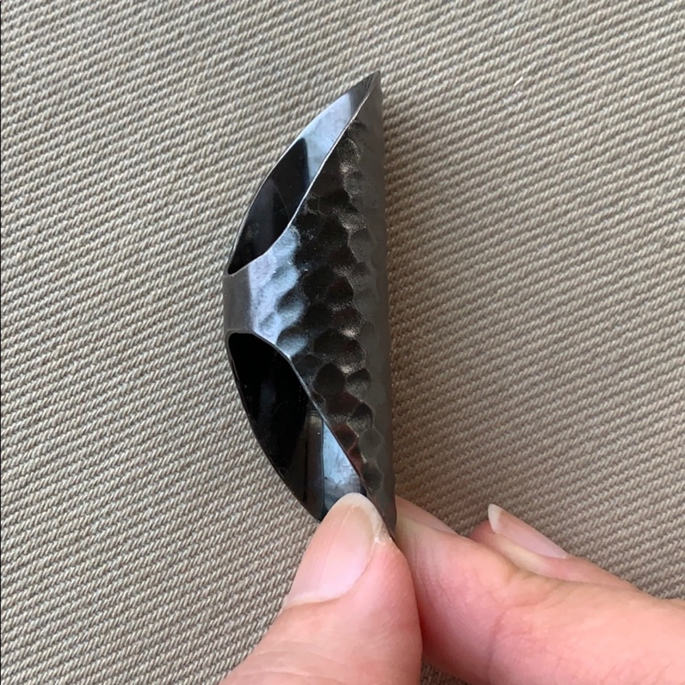 Soixante Neuf Knuckle Ring View 6